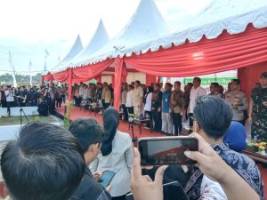 Empat Keluarga Korban Aksi Unjuk Rasa di Makassar Terima Bantuan Rumah Subsidi