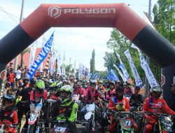 Ribuan Rider Ramaikan Event Troff Hasanuddin Dalam Memperingati HUT TNI Ke 80 Di Kabupaten Takalar  