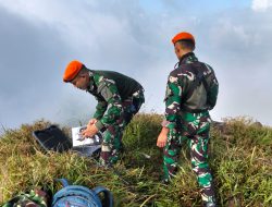 TNI AU Turunkan Korpasgat Ke Lokasi Jatuhnya Pesawat ATR 42-500 di Gunung Bulusaraung
