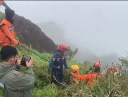 Satu Korban Pesawat ATR 42-500 di Temukan Kedalaman 200 Meter