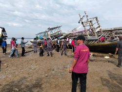 Peduli Kebersihan Pantai, Lanal Kendari Gaungkan Aksi Bersih