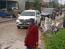 Pengawas Teknik Pekerjaan Jalan di Galesong diduga Alergi Wartawan