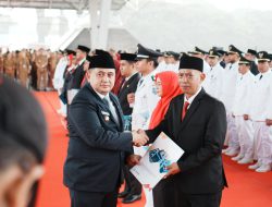 Sehari Setelah Dilantik Kepala Seksi, Ivan Kalalembang Mendapat Amanah Sebagai PLT Camat Wajo