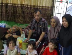 Camat Wajo Kunjungi Warga Penderita Penyakit Komplikasi di Malimongan Tua