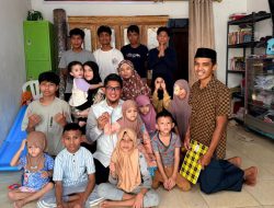 DPC Gerindra Gowa Berbagi Buka Puasa di Dua Panti Asuhan