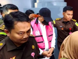 Eks Pj Gubernur Sulsel Bahtiar Baharuddin Ditahan Kejati, Kasus Korupsi Bibit Nanas Rp60 Miliar Terbongkar