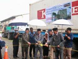 Plh Sekda Barru Lepas Ekspor Perdana 18 Ton Daging Rajungan ke Vietnam